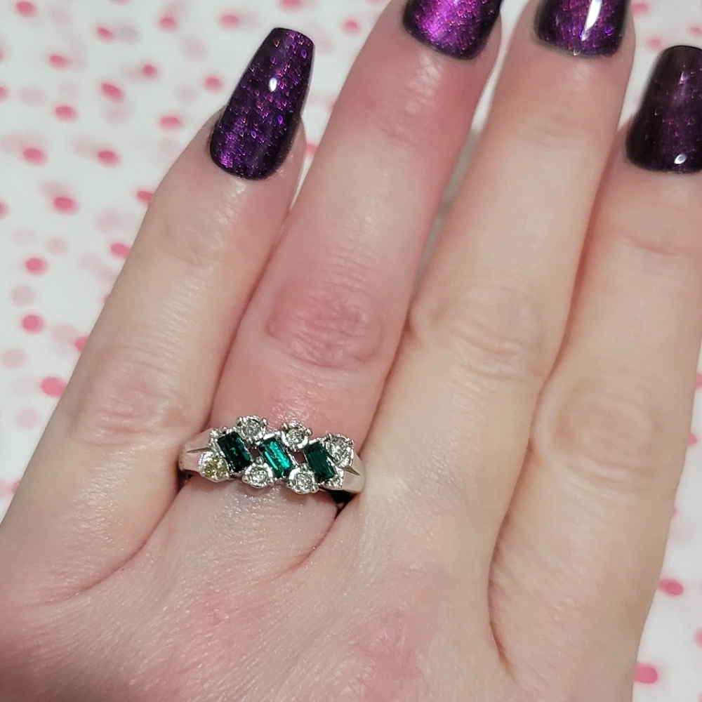 Vintage Avon Faux Emerald and Cubic Zirconia Ring. Adjustable Size 7